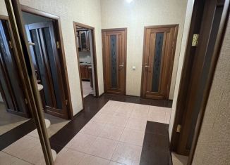 Продаю трехкомнатную квартиру, 90 м2, Махачкала, улица Хаджи Булача, 1Г