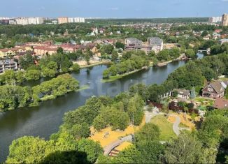 Продаю 4-ком. квартиру, 81.6 м2, Троицк, Нагорная улица, 4