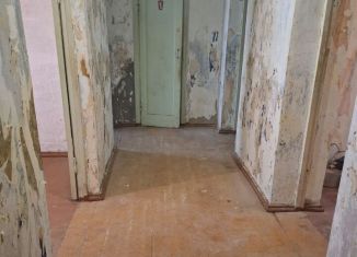 Продаю 3-ком. квартиру, 62.7 м2, Гулькевичи, микрорайон Западный, 9