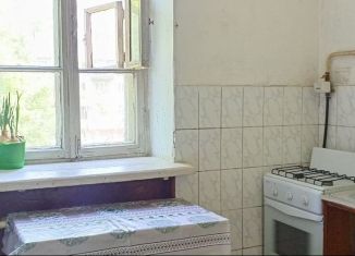 Продается 2-ком. квартира, 44.1 м2, Барнаул, проспект Строителей, 17