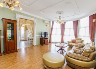 Сдам 3-комнатную квартиру, 127 м2, Сочи, улица Войкова, 35, микрорайон Центральный