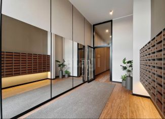 Продается 3-комнатная квартира, 140.2 м2, Тюмень, улица Муравленко, 9/2