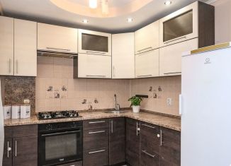 Продажа 2-ком. квартиры, 47.3 м2, Омская область, Сибирский проспект, 8