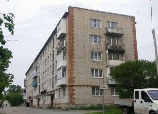 Продажа 3-ком. квартиры, 50.3 м2, Ленинградская область, Октябрьская улица, 2