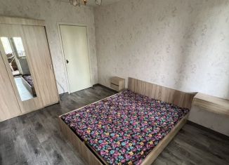 Сдача в аренду трехкомнатной квартиры, 65 м2, Курчатов, улица Строителей