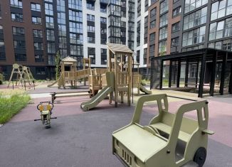 Продажа двухкомнатной квартиры, 61.9 м2, Калининград