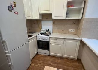 Сдаю в аренду 1-комнатную квартиру, 36 м2, Татарстан, Октябрьская улица, 19А