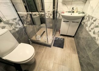 Аренда 2-ком. квартиры, 46 м2, Калининград, площадь Калинина, 25