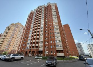 Продам 3-ком. квартиру, 84 м2, Владимир, улица Нижняя Дуброва, 52к2, ЖК Парк Дружбы