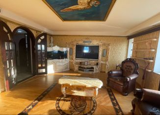 Сдаю 4-комнатную квартиру, 160 м2, Санкт-Петербург, Морская набережная, 37к1Б