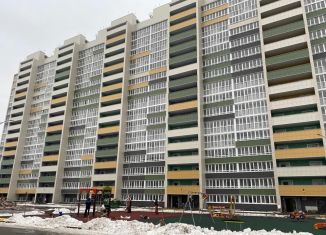 Двухкомнатная квартира на продажу, 63.5 м2, Зеленодольск, улица Ленина, 11к2