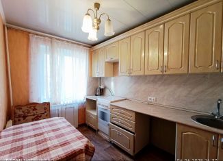 3-ком. квартира на продажу, 61.4 м2, Губкин, Советская улица, 8