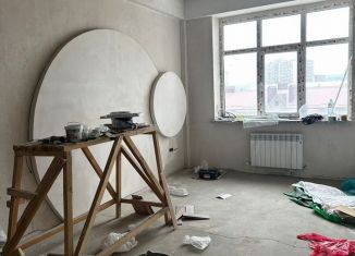 Продам 2-ком. квартиру, 78 м2, Черкесск, улица Космонавтов, 41А