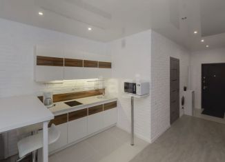 Продам однокомнатную квартиру, 40 м2, Тюмень, улица Станислава Карнацевича, 4