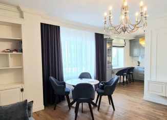 Сдам в аренду 3-комнатную квартиру, 88 м2, Тольятти, улица Баныкина, 21А