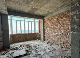 Продам квартиру студию, 33 м2, Махачкала, улица Абдуразака Шахбанова, 11