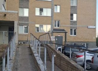 Продаю 1-комнатную квартиру, 37.2 м2, Киров, Солнечная улица, 16