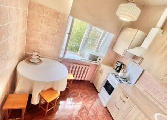 Аренда 2-комнатной квартиры, 52 м2, Подольск, улица Кирова, 48