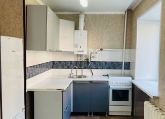 Сдаю в аренду 3-ком. квартиру, 60 м2, Арзамас, Комсомольский бульвар, 12
