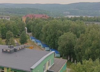 Сдается 1-комнатная квартира, 32 м2, Мурманская область, улица Цесарского, 2