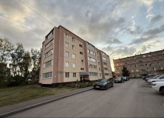 2-ком. квартира на продажу, 54 м2, Азнакаево, улица Тукая, 5