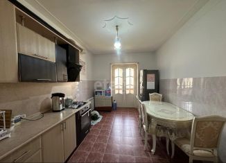 Продажа 3-комнатной квартиры, 102.2 м2, Черкесск, Революционная улица, 7