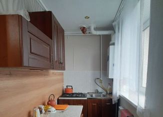 Сдача в аренду двухкомнатной квартиры, 40 м2, Орёл, улица Парижской Коммуны, 7