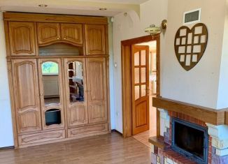 Сдам офис, 154 м2, Калининград, Верхнеозёрная улица, 3Г