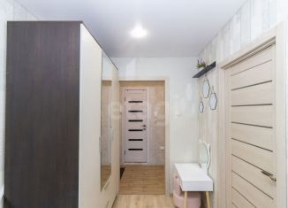 Продается 1-ком. квартира, 45 м2, Тюмень, улица Московский Тракт, 167