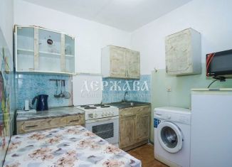 Продается 2-ком. квартира, 44 м2, Старый Оскол, микрорайон Макаренко, 29