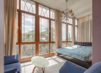 Продаю 1-ком. квартиру, 60 м2, Ялта, Пушкинская улица, 15