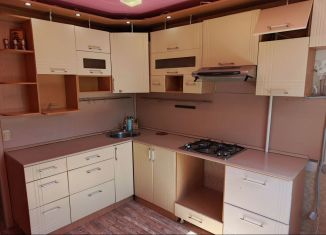 Продам трехкомнатную квартиру, 67.7 м2, Коми, улица 2-й Квартал, 19