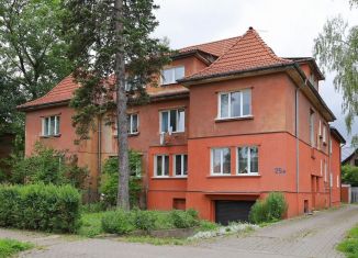 Продаю трехкомнатную квартиру, 69.7 м2, Калининград, Ленинградская улица, 25