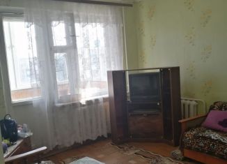 Продается двухкомнатная квартира, 35.5 м2, Агрыз, улица Максима Горького