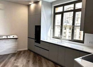 Сдается 3-ком. квартира, 85 м2, Москва, улица Чаянова, 24, метро Новослободская