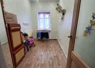 Продаю 2-комнатную квартиру, 42 м2, село Кубринск, улица Петрова, 19