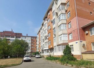 Сдается в аренду 2-ком. квартира, 78 м2, Ставрополь, Комсомольская улица, 41Б, микрорайон № 3