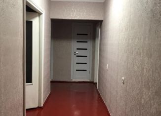 Сдам 3-комнатную квартиру, 65 м2, Карачаево-Черкесия, Гражданская улица, 38
