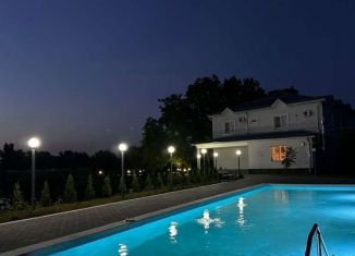 Продажа дома, 360 м2, Нальчик, площадь Согласия, район Центр