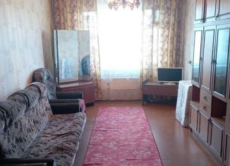 Продам 3-комнатную квартиру, 67 м2, поселок городского типа Колпна, Комсомольская улица, 2