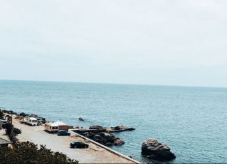 2-ком. квартира на продажу, 55 м2, поселок городского типа Береговое, Кипарисная улица, 51А