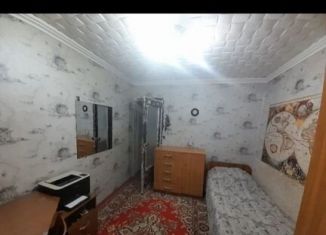 Сдаю в аренду комнату, 15 м2, Будённовск, 3-й микрорайон, 12А