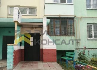 Продажа двухкомнатной квартиры, 52 м2, Омск, улица Завертяева, 21к1, Центральный округ