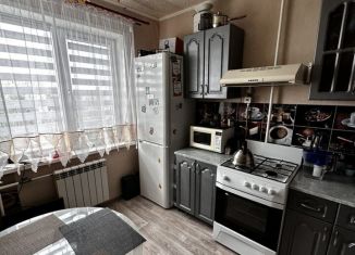 Продам 2-ком. квартиру, 51 м2, Березники, улица Мира, 124