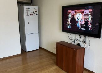 Сдается 2-комнатная квартира, 71.9 м2, Екатеринбург, улица Красных Командиров, 32, Орджоникидзевский район