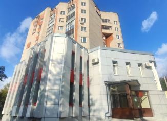 Продаю 1-комнатную квартиру, 38 м2, Киров, Преображенская улица, 71