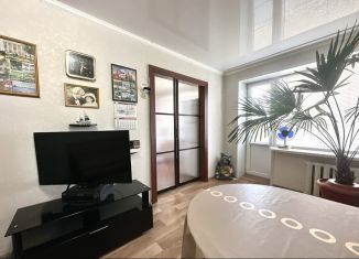 Продажа 3-комнатной квартиры, 60 м2, Астраханская область, улица Стогова, 4