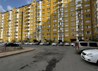 Продается 1-комнатная квартира, 42 м2, Дагестан, улица Зейнудина Батманова, 20А