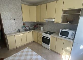 Сдается 2-ком. квартира, 54 м2, Москва, улица Исаковского, 4к2, метро Мякинино