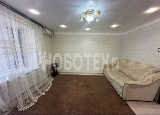 Продается 2-комнатная квартира, 58 м2, Курганинск, улица 76-й Квартал, 19